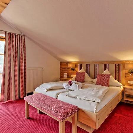 Berghof 3* 힌델랑